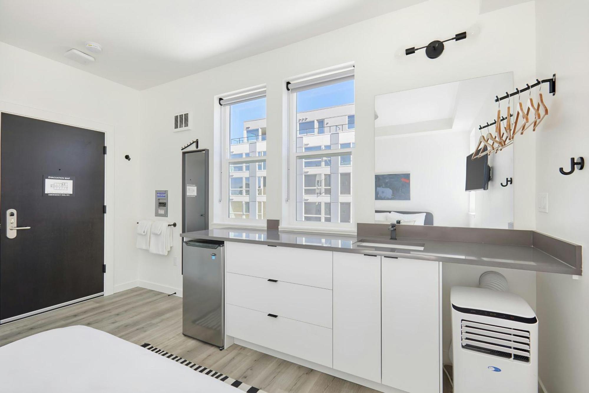 The Boylston Hotel Capitol Hill, Sonder By Marriott Bonvoy Сиэтл Экстерьер фото